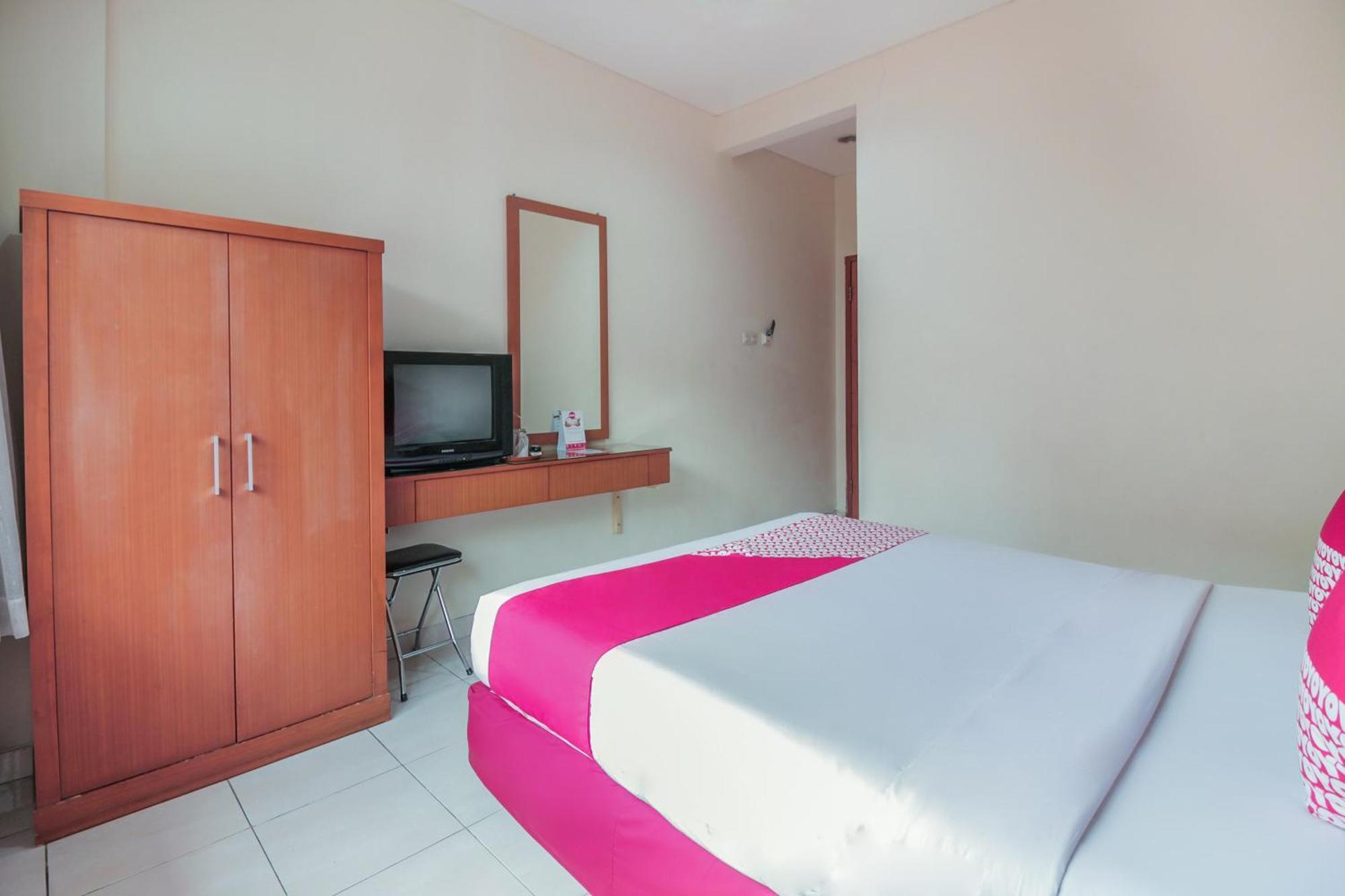 Capital O Galaxy 3* Bandung